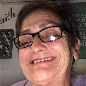 Meet your Posher, Lynette